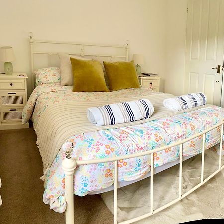 Holly Cottage Cosy Home In Sherwood Forest Edwinstowe Ngoại thất bức ảnh